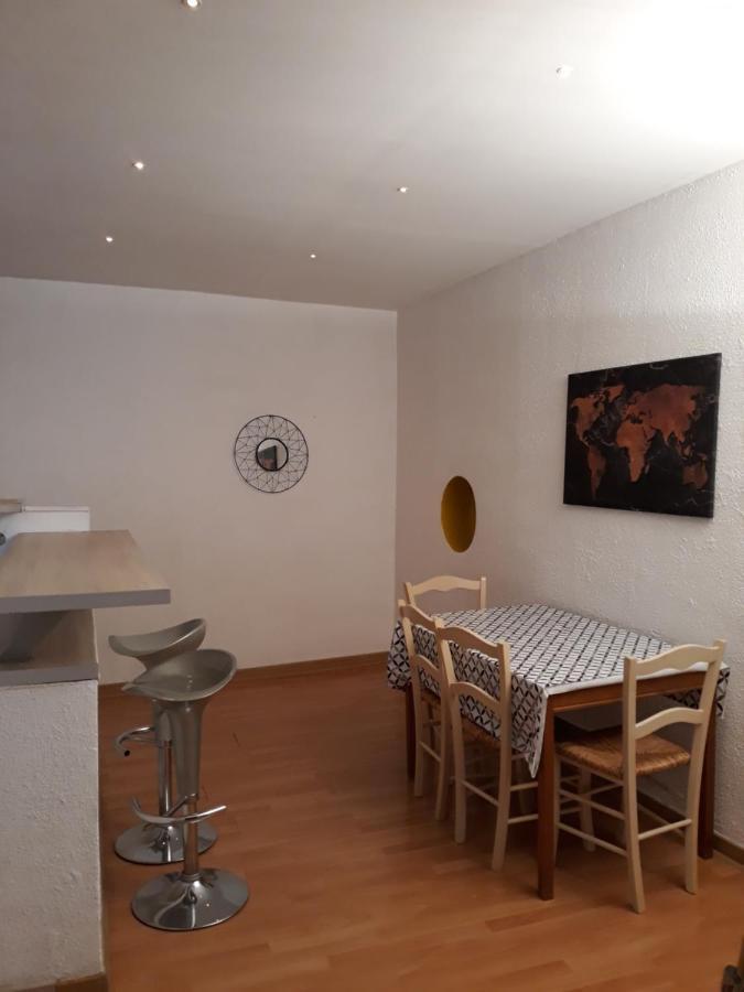 5 Minutes Des Arenes, Parking Gratuit, 6 Couchages Nîmes Exteriér fotografie